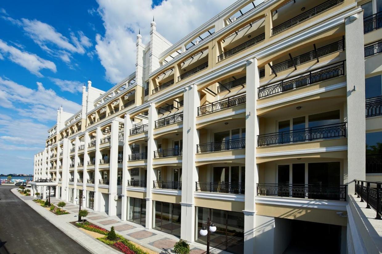 פומורי Penelopa Palace Apart Hotel & Spa מראה חיצוני תמונה
