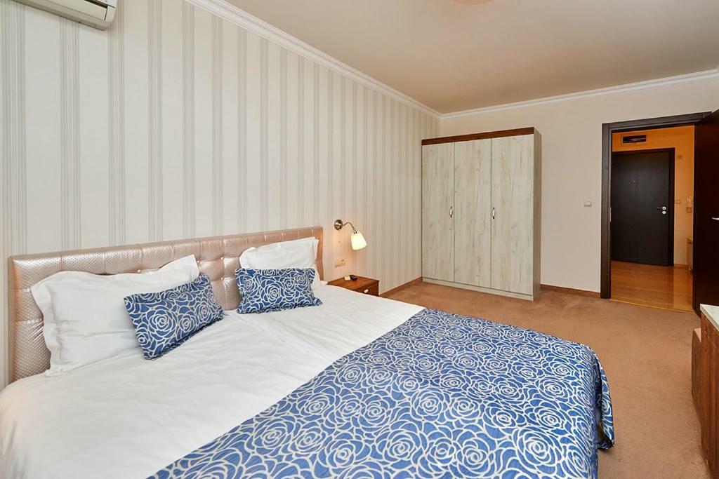 פומורי Penelopa Palace Apart Hotel & Spa מראה חיצוני תמונה