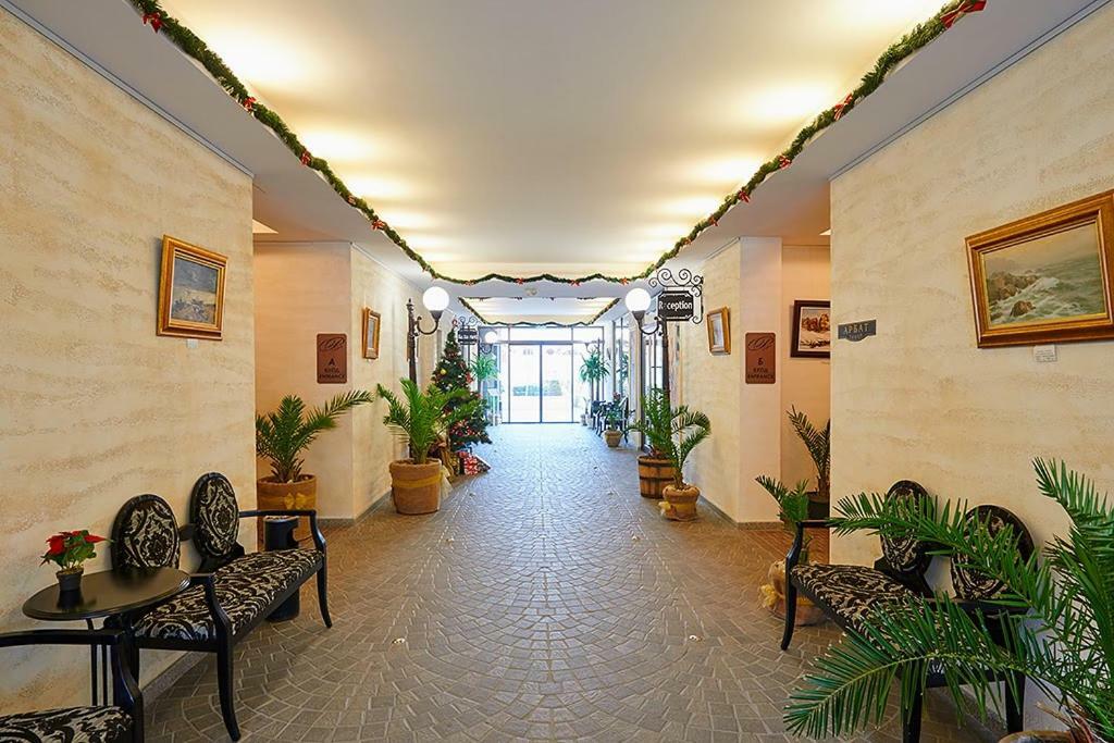 פומורי Penelopa Palace Apart Hotel & Spa מראה חיצוני תמונה