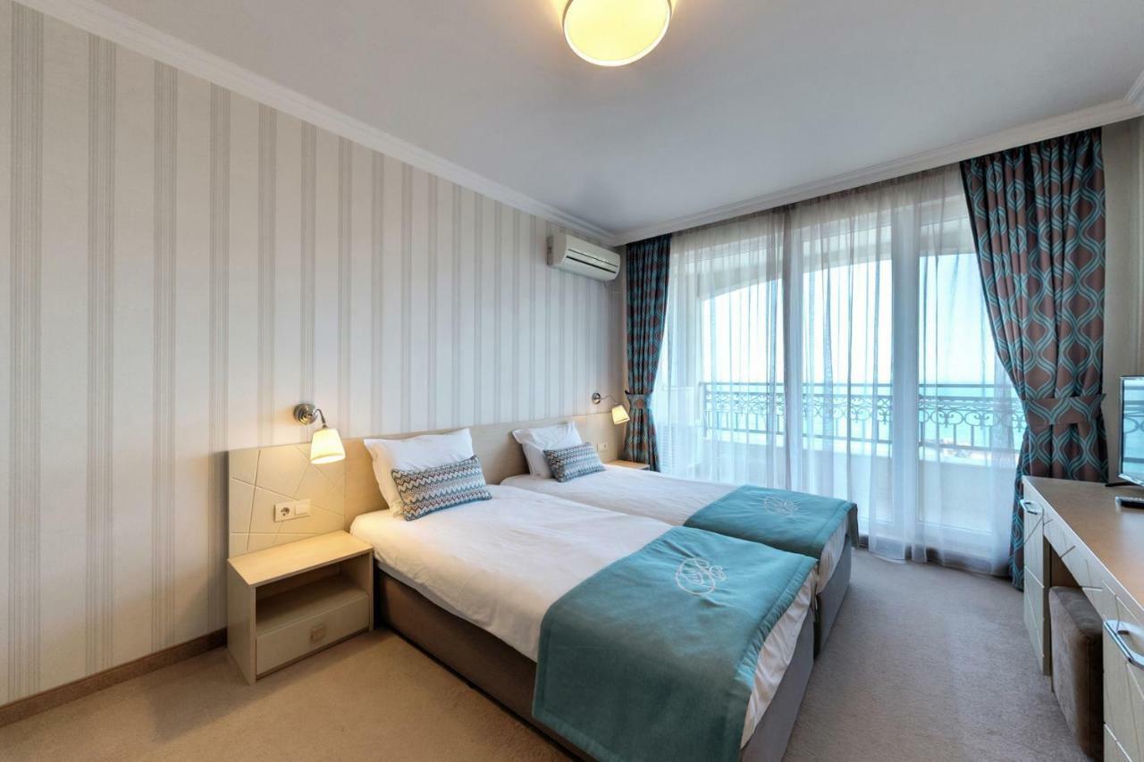 פומורי Penelopa Palace Apart Hotel & Spa מראה חיצוני תמונה
