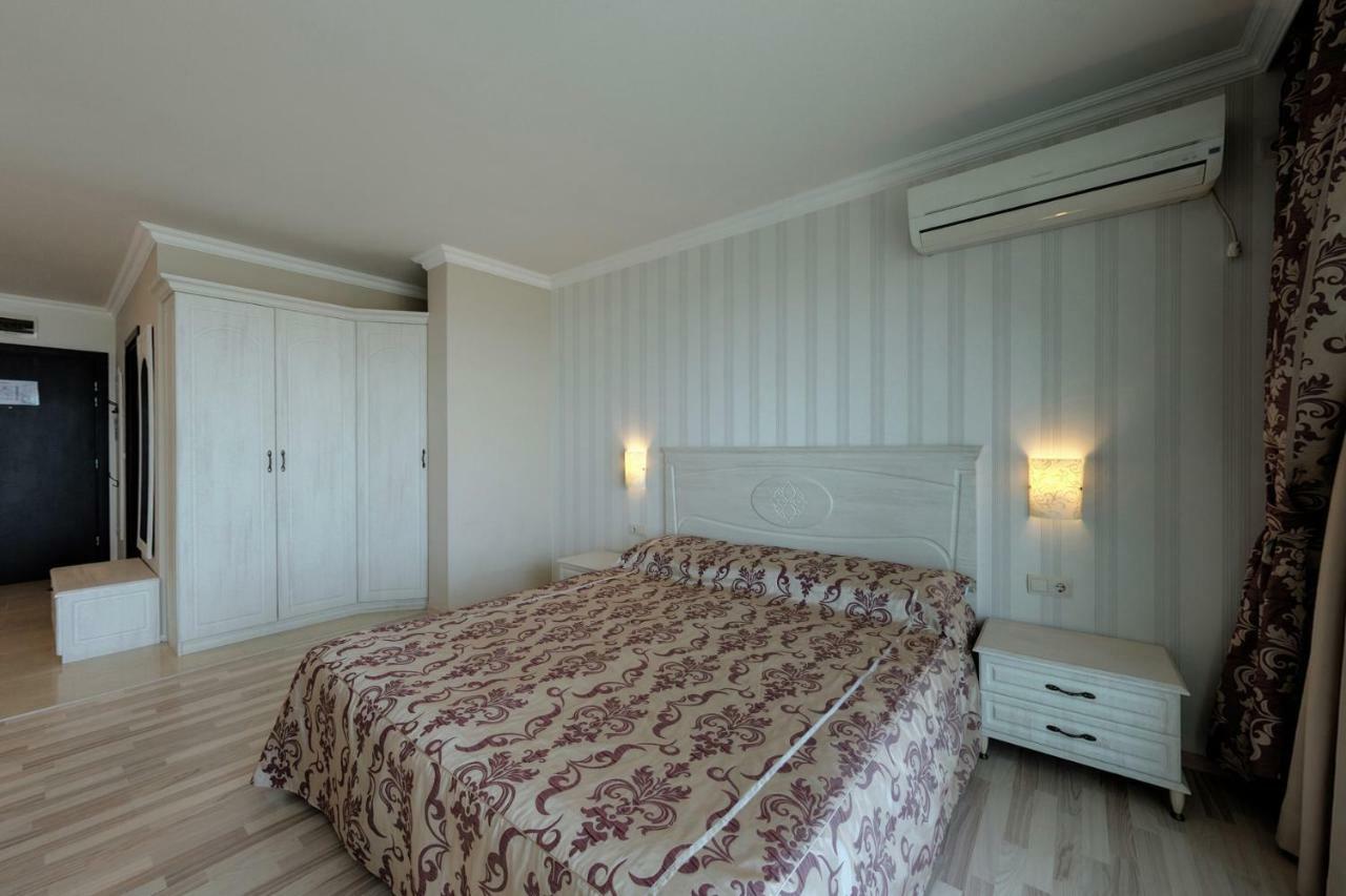 פומורי Penelopa Palace Apart Hotel & Spa מראה חיצוני תמונה